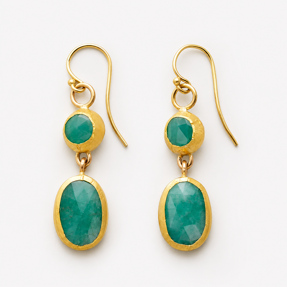 Mireya – Pendientes dorados de estilo vintage con piedra turquesa