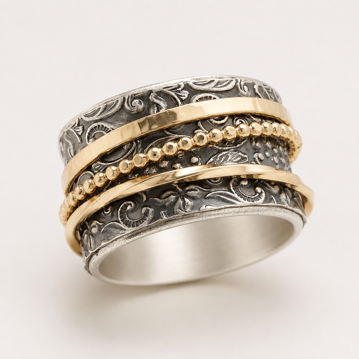 Shyla – Anillo antiguo bicolor de oro y plata