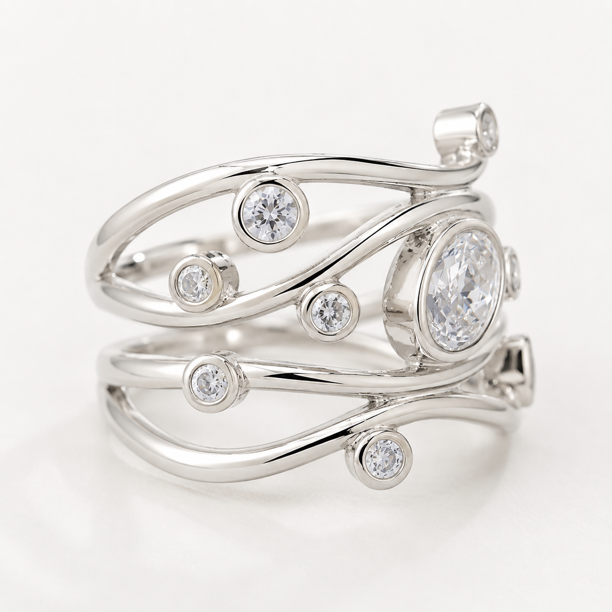 Inara – Anillo vintage de plata con circonita irregular