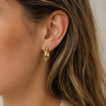 Maelis – Aros dorados vintage con circonita azul