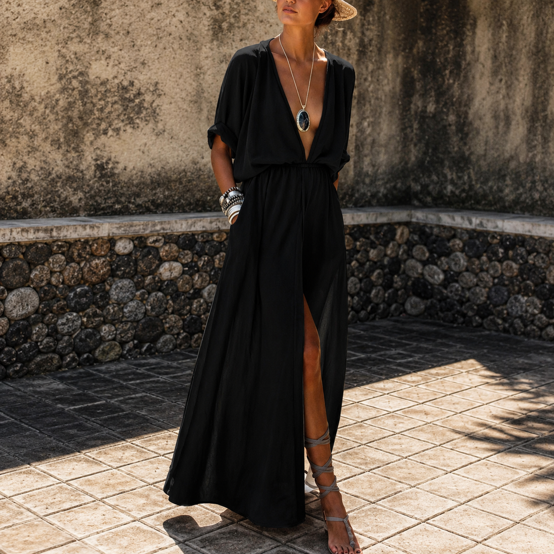 Nicole - Elegante vestido largo con una llamativa abertura lateral
