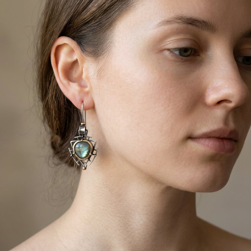 Lydie – Pendientes de labradorita en plata y oro