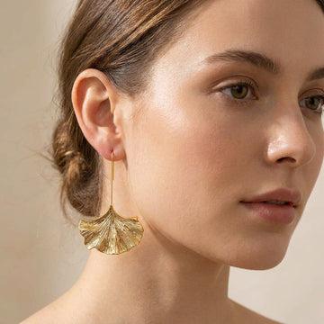 Bliss – Pendientes de pétalos vintage dorados