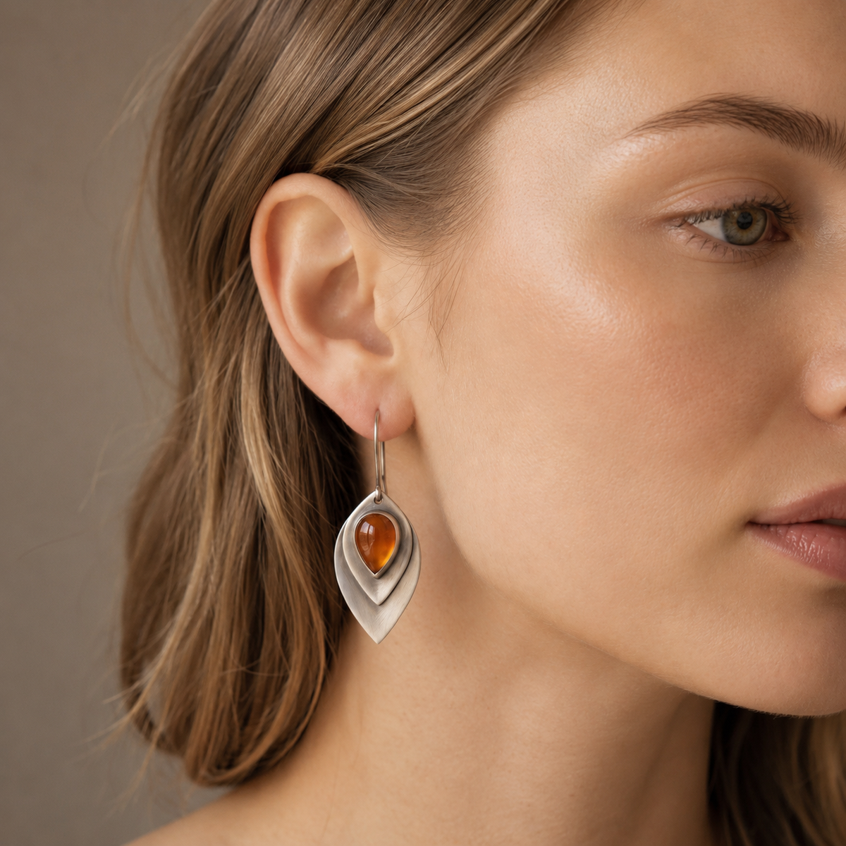 Inès – Pendientes retro con piedra naranja y plata de ley