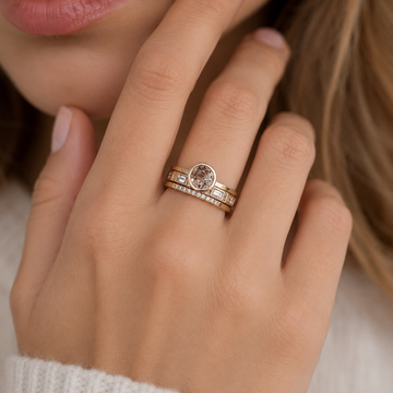 Soline – Anillo con cristal engastado en dorado