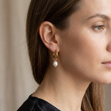 Ada – Pendientes Elegantes con Perla