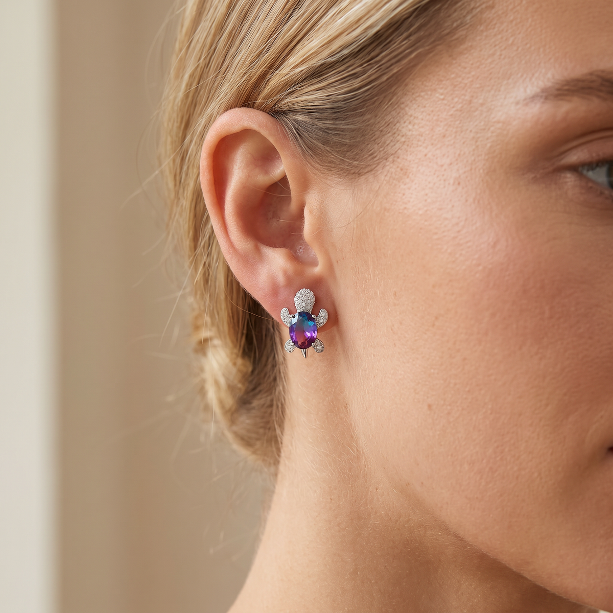 Talia – Pendientes de Tortuga Marina de Plata y Circonitas