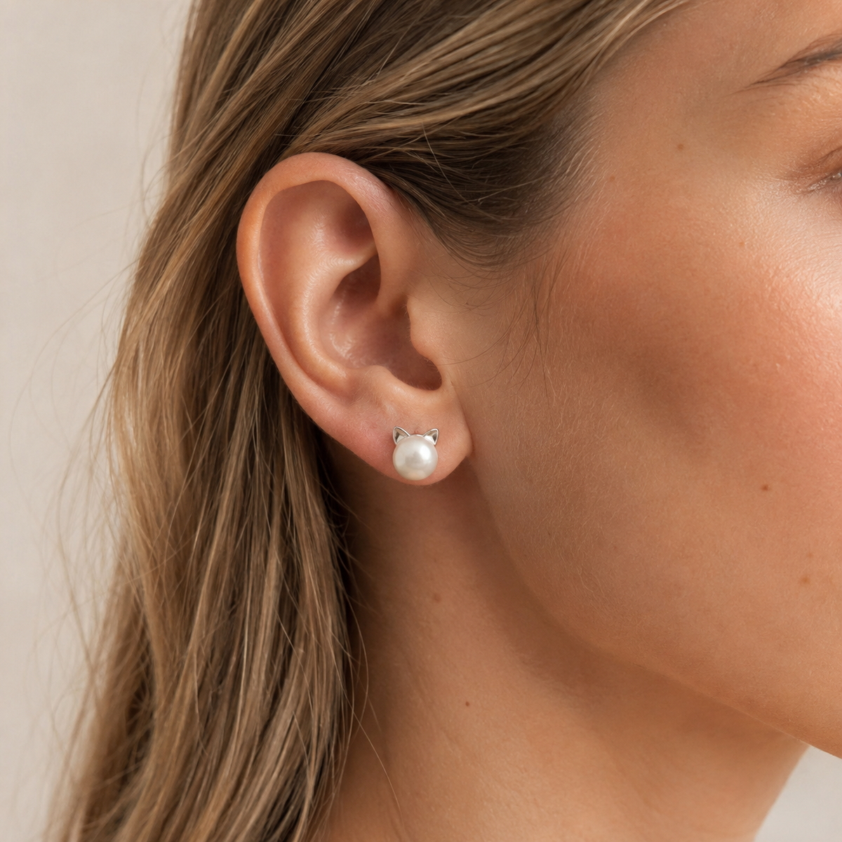 Nori – Pendientes con chatones y perlas de plata