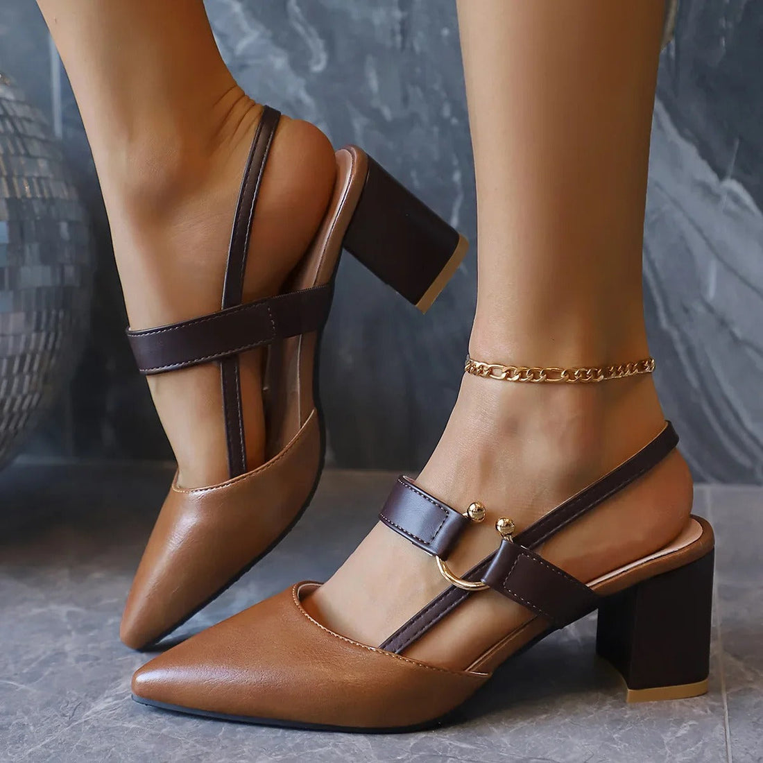 Caelan - Tacones de Tira Trasera