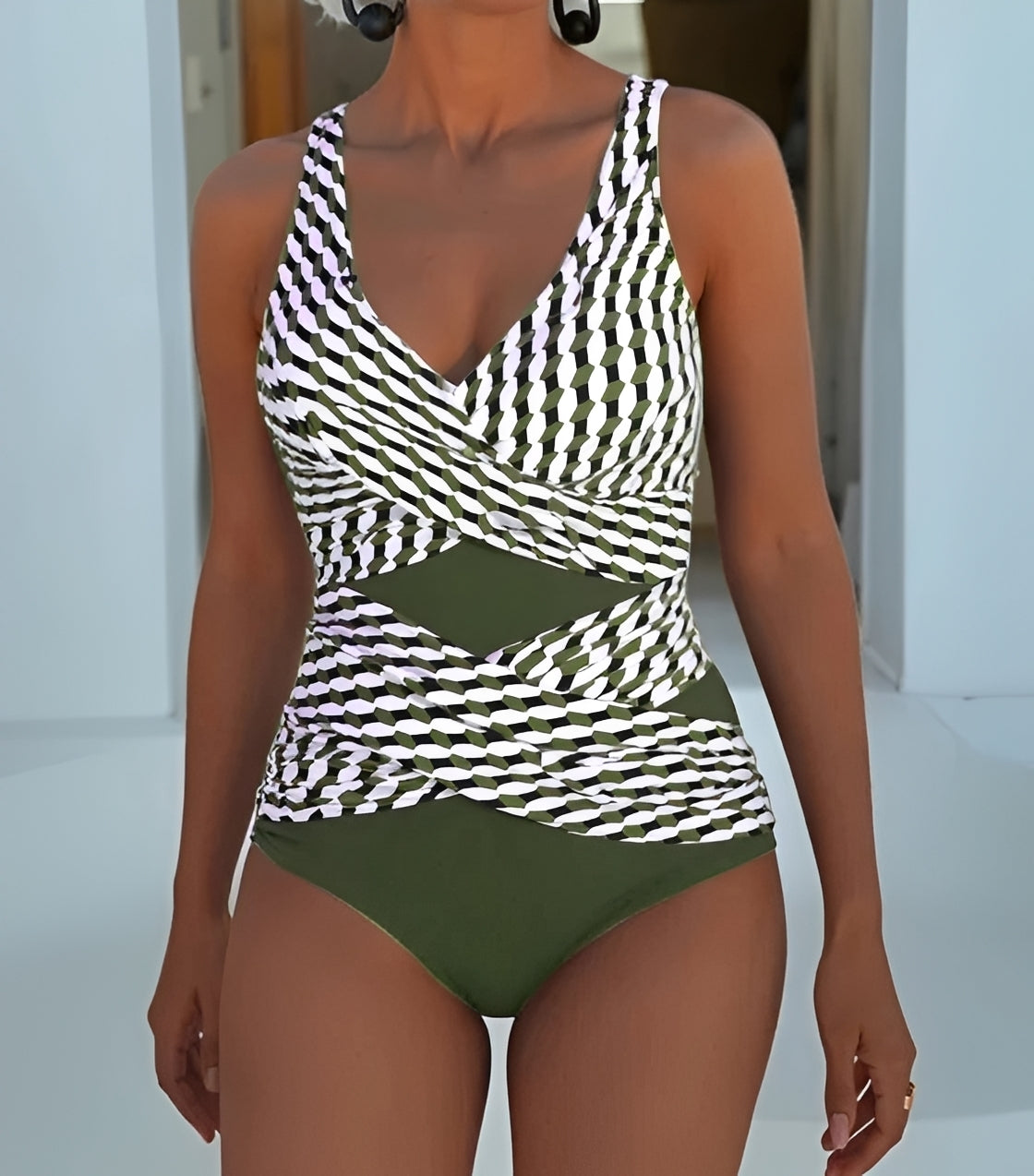 Karen - Traje de Baño Elegante con Frente Cruzado
