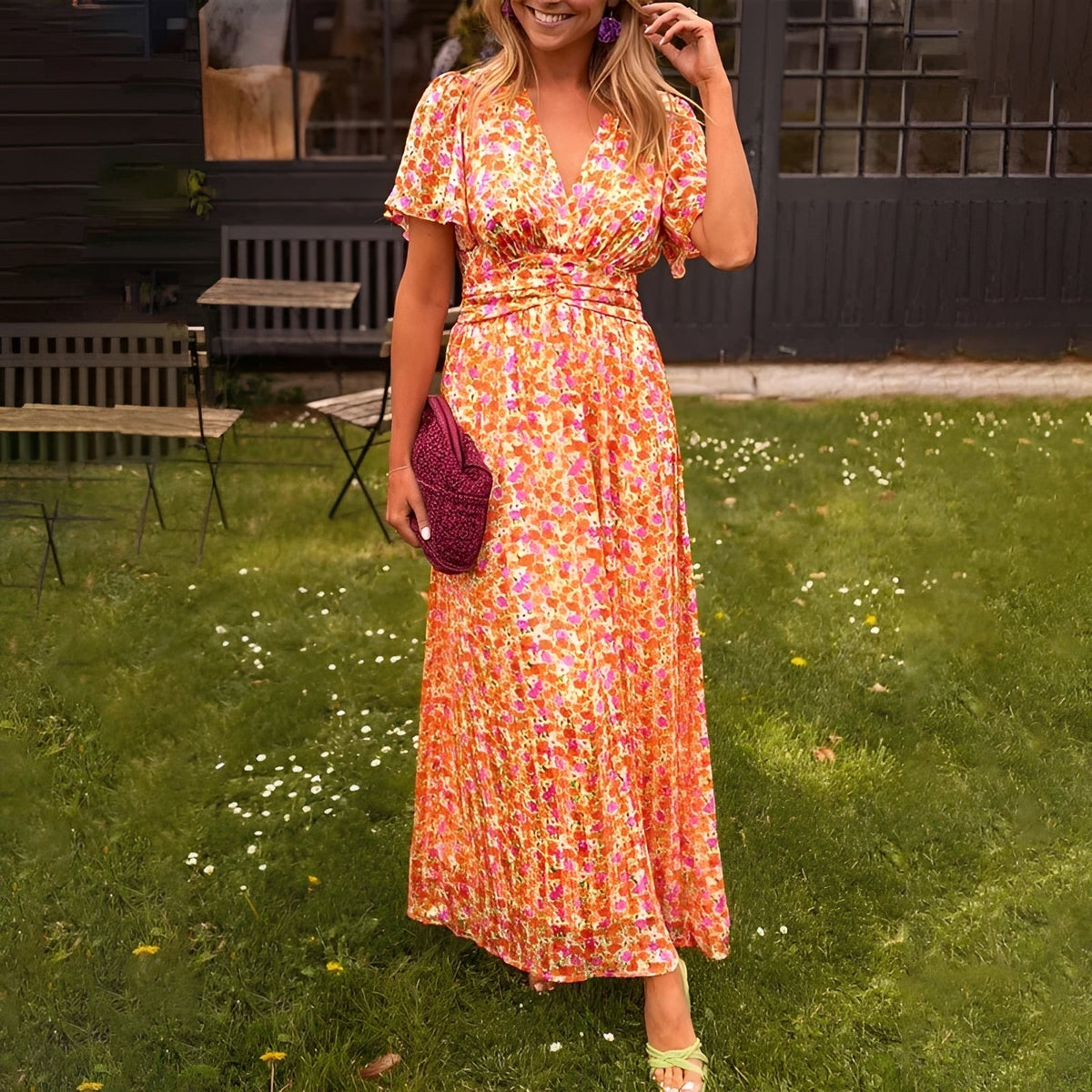 Ophelia - Vestido Estiloso con Cuello en V