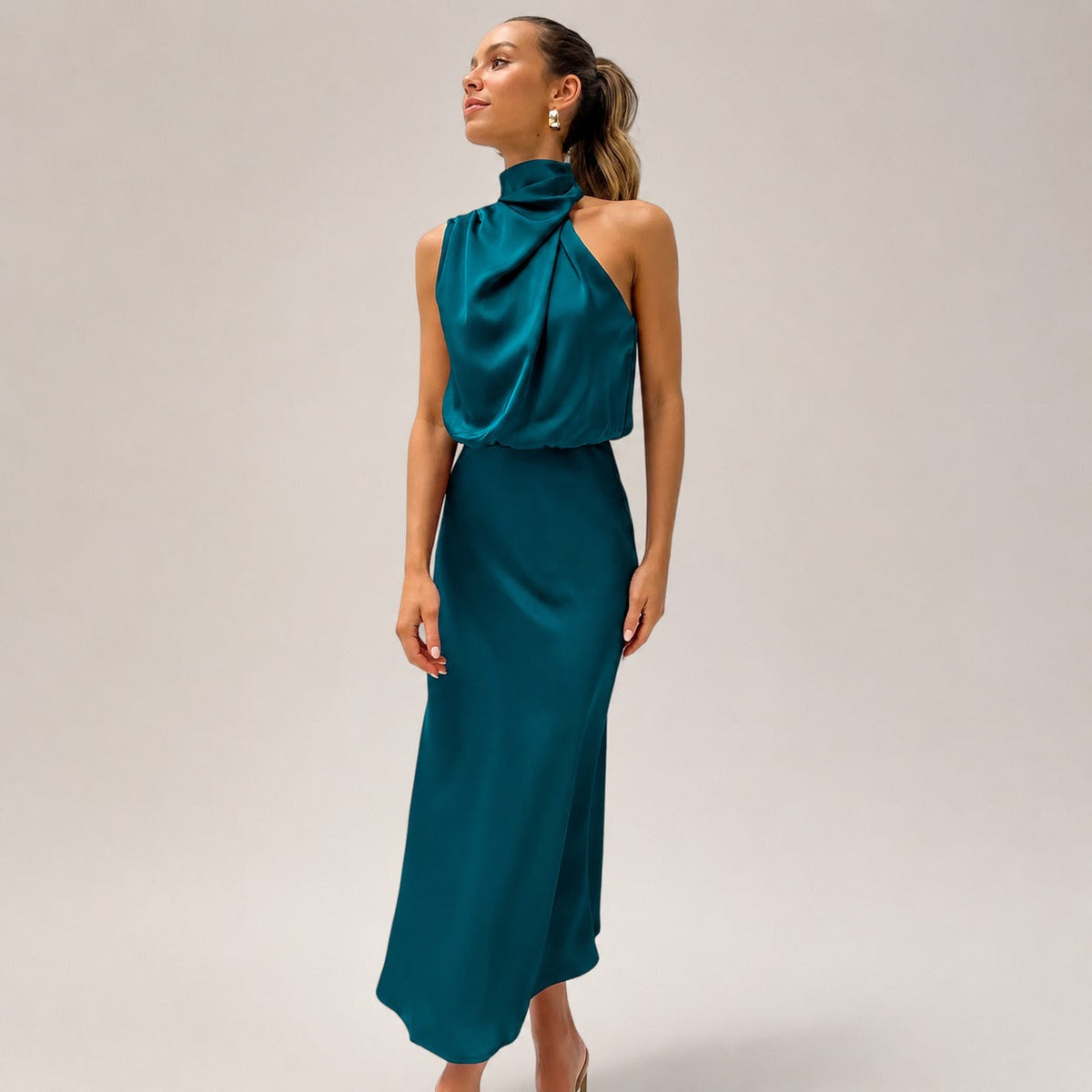 Lillie - Vestido Elegante con Escote Halter