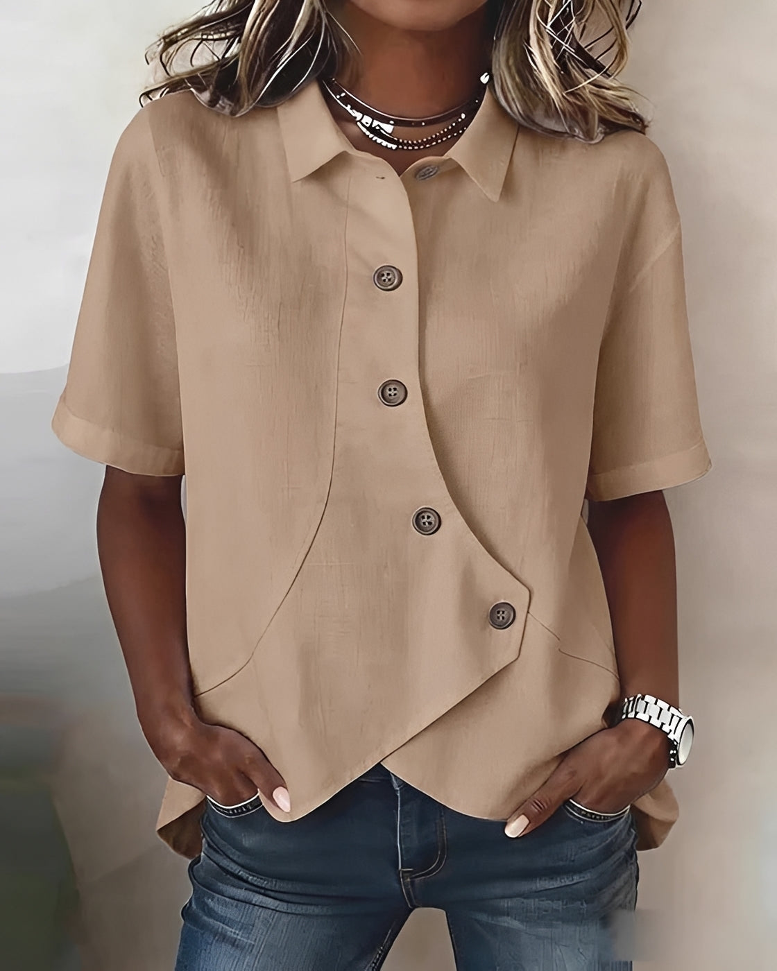 Mia - Blusa Asimétrica con Botones