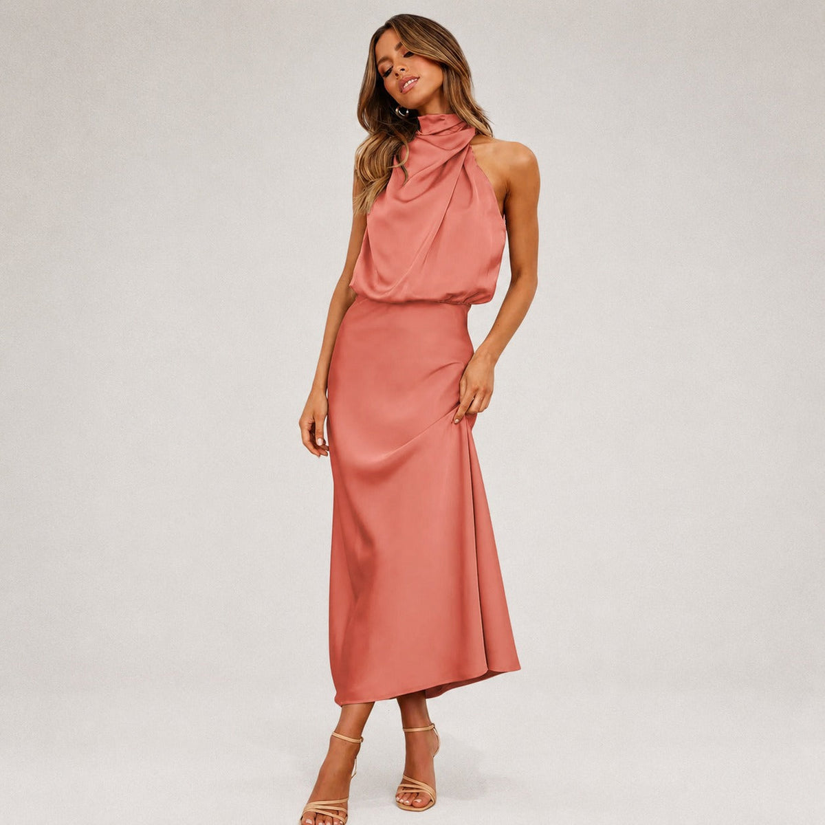 Lillie - Vestido Elegante con Escote Halter