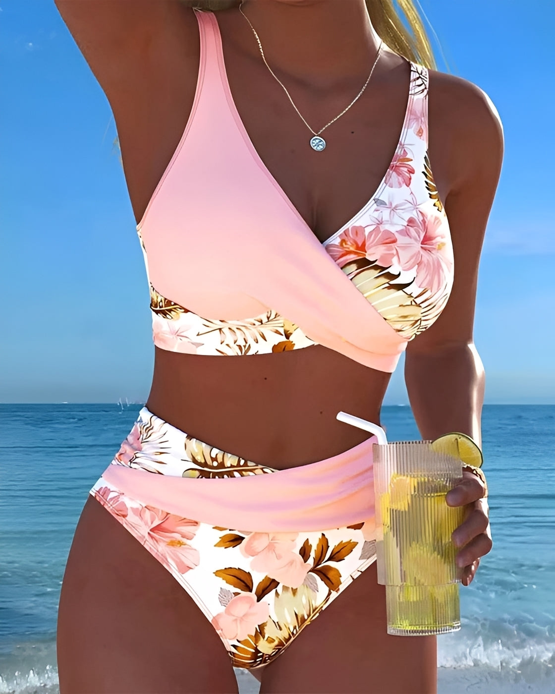 Eleri - Bikini Elegante con Flores