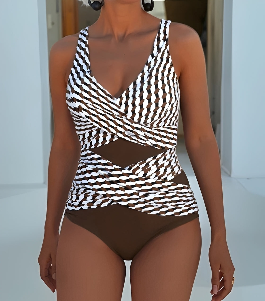 Karen - Traje de Baño Elegante con Frente Cruzado