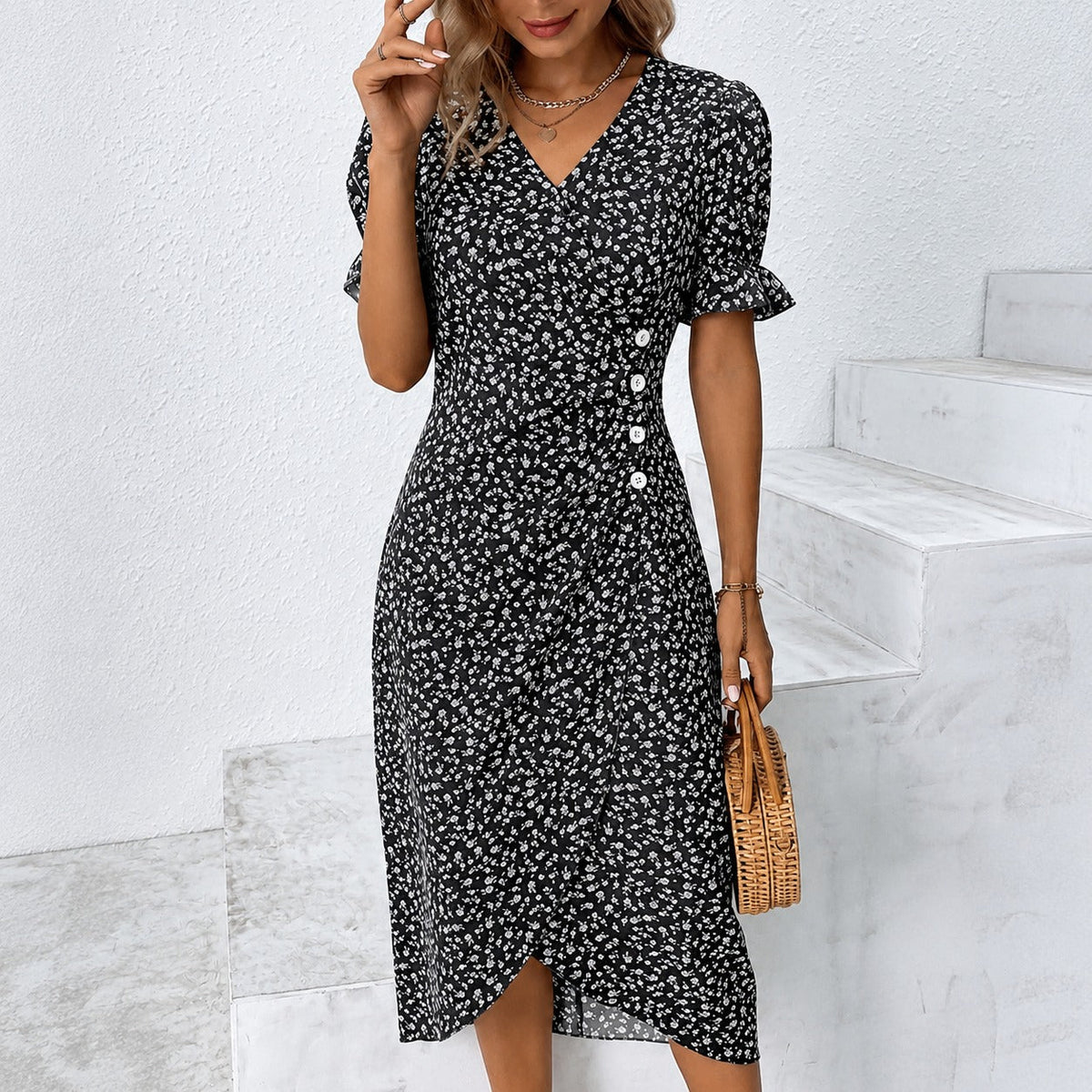 Gabriella - Vestido Irregular Floral Estiloso