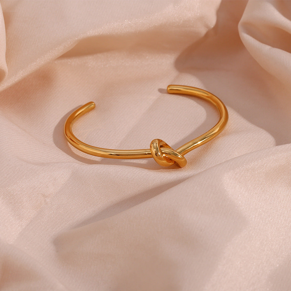 Louisa - Pulsera de nudos dorados