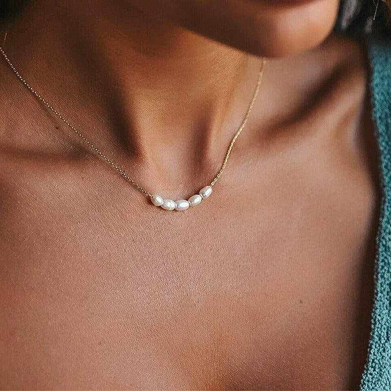 Elle – Collar de perlas elegante