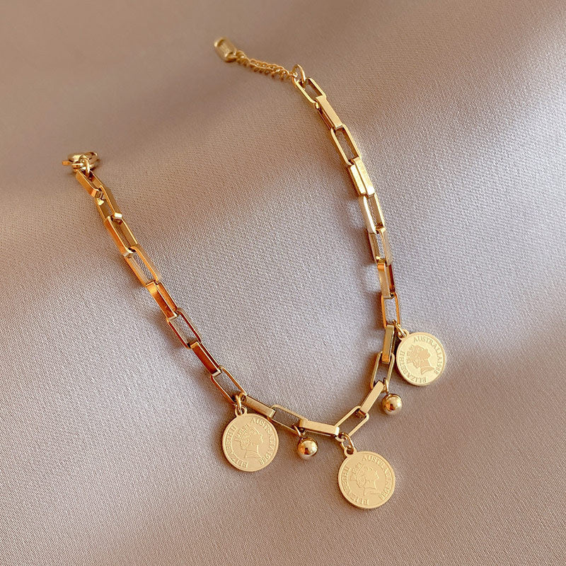 Maja – Pulsera Regulable con Monedas de Oro