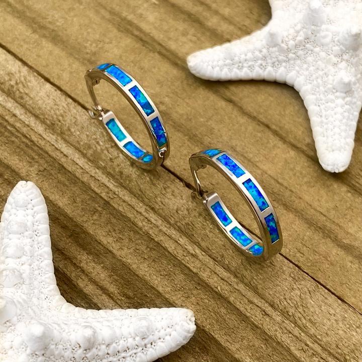 Naia – Pendientes de plata y ópalo con diseño marino