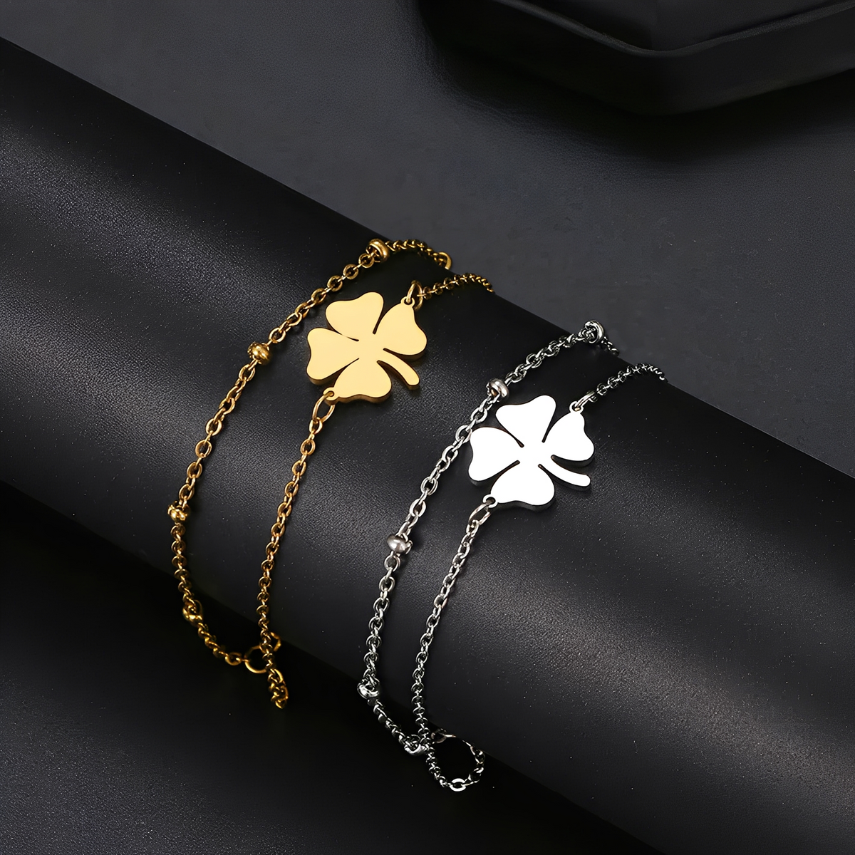 Sanya – Pulsera trébol en oro y plata