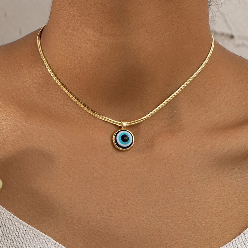 Ava – Collar con ojo maligno discreto