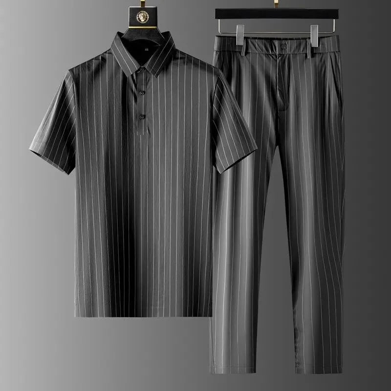 Atlas - Conjunto de ropa con rayas