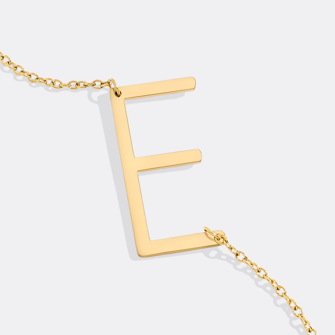 Inez – Collar con inicial personalizada