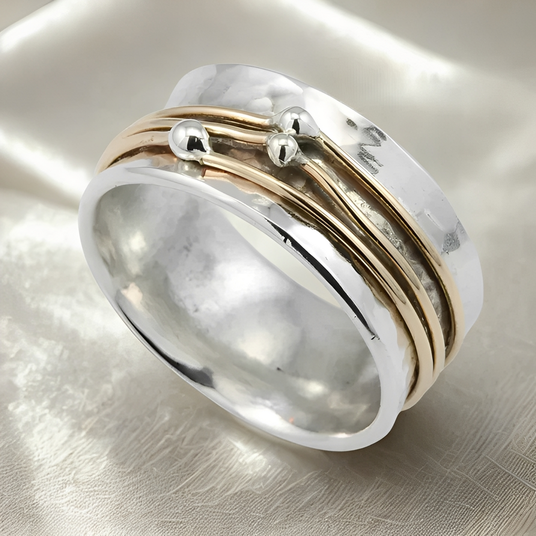 Alix – Anillo bicolor de plata y oro estilo retro