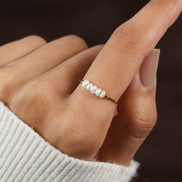 Anillo mini de perlas de agua dulce