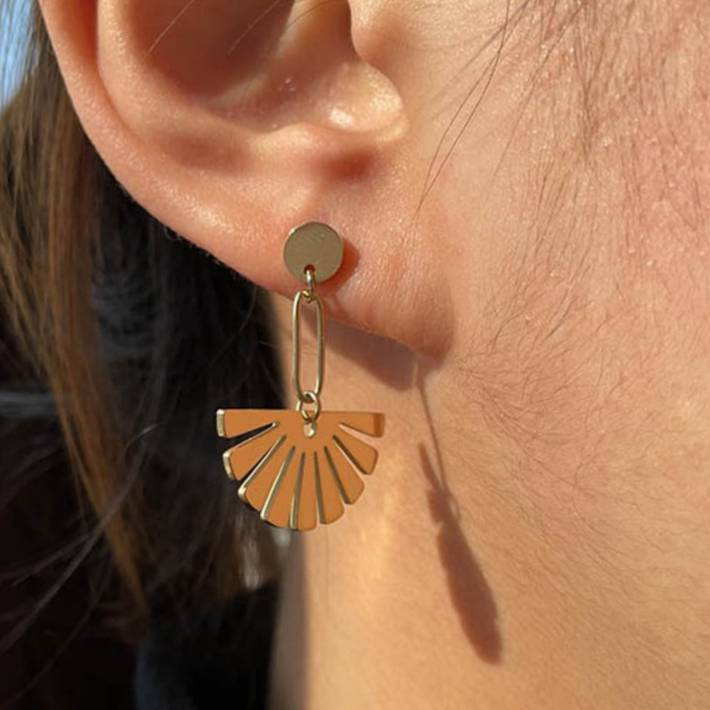 Pendientes de gota con diseño floral - Pendientes en forma de abanico