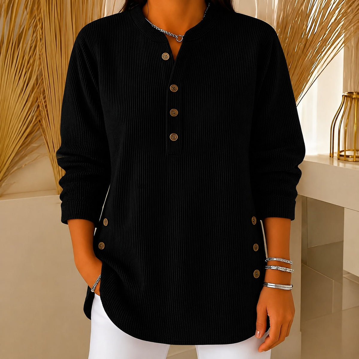 Jocelyn - Un suéter casual para damas con botones