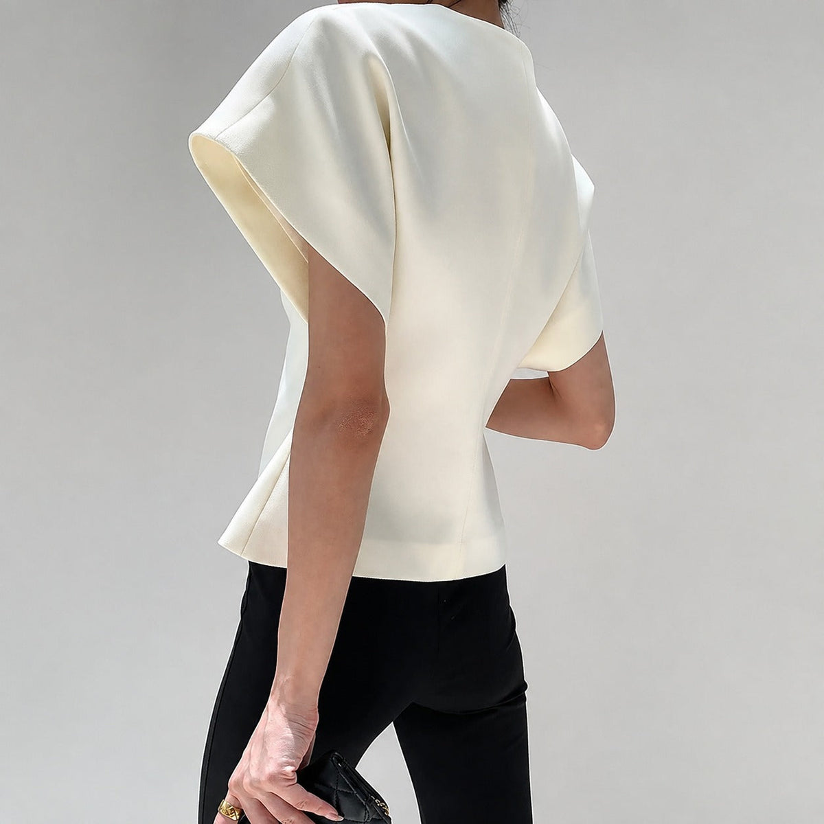 Leonie - Blusa con cuello en V y cierre de botones