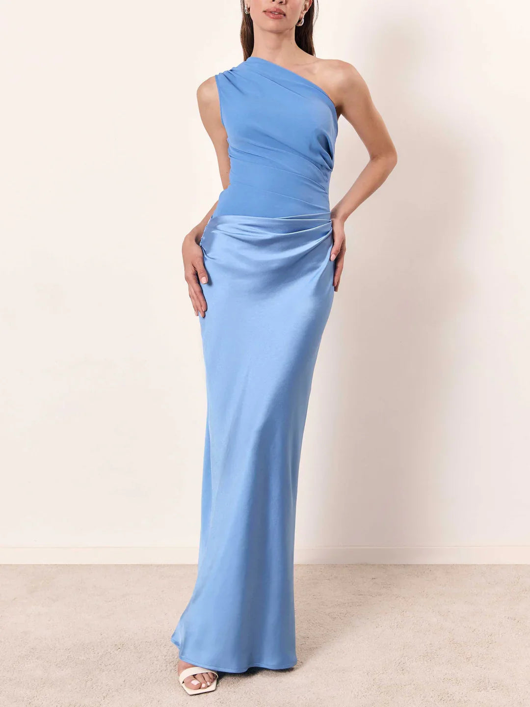 Anita- Elegante vestido maxi de un solo hombro