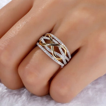 Inaya – Anillo símbolo de infinito sofisticado para mujeres