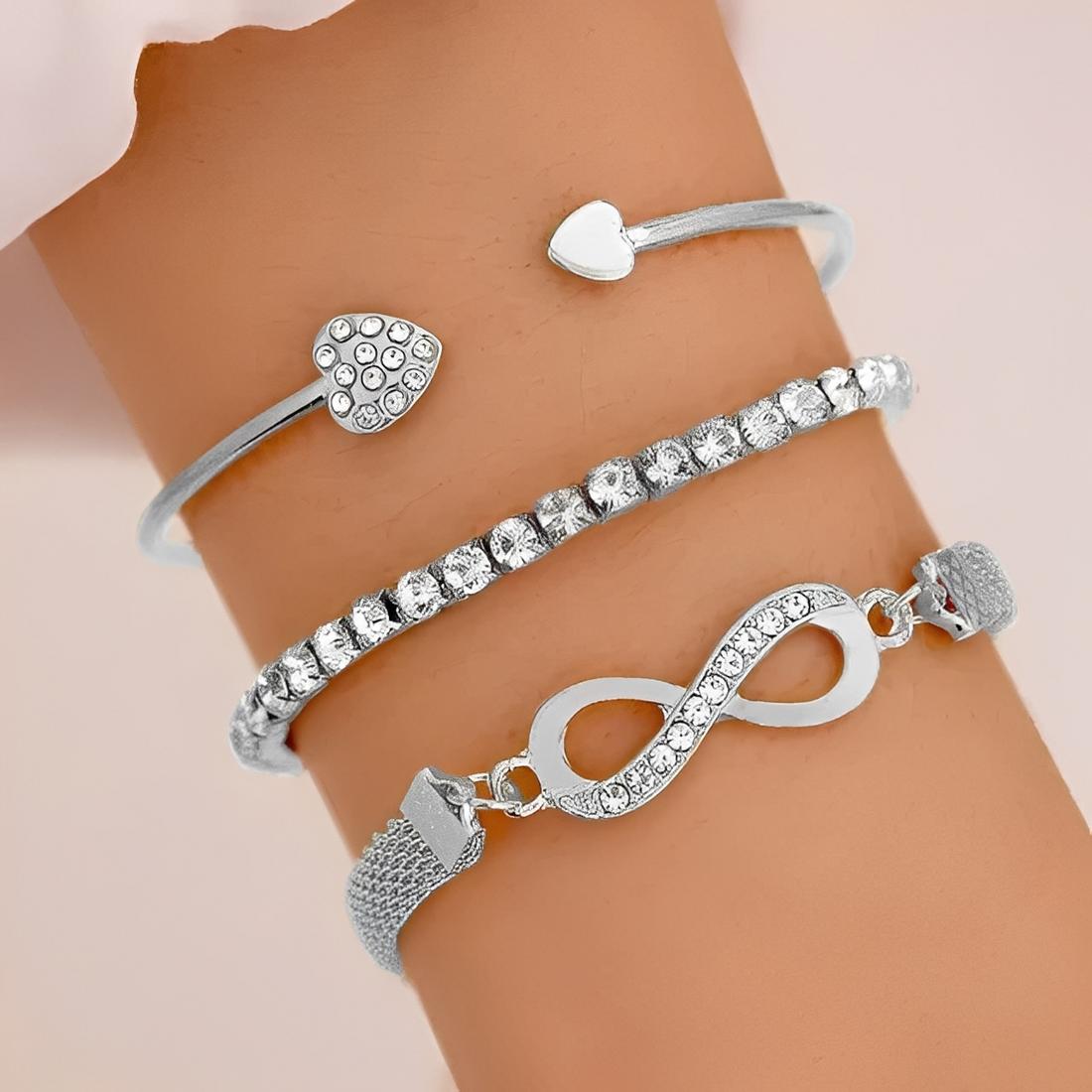 Yuriko – Conjunto de 3 pulseras de corazón infinito en plata y oro