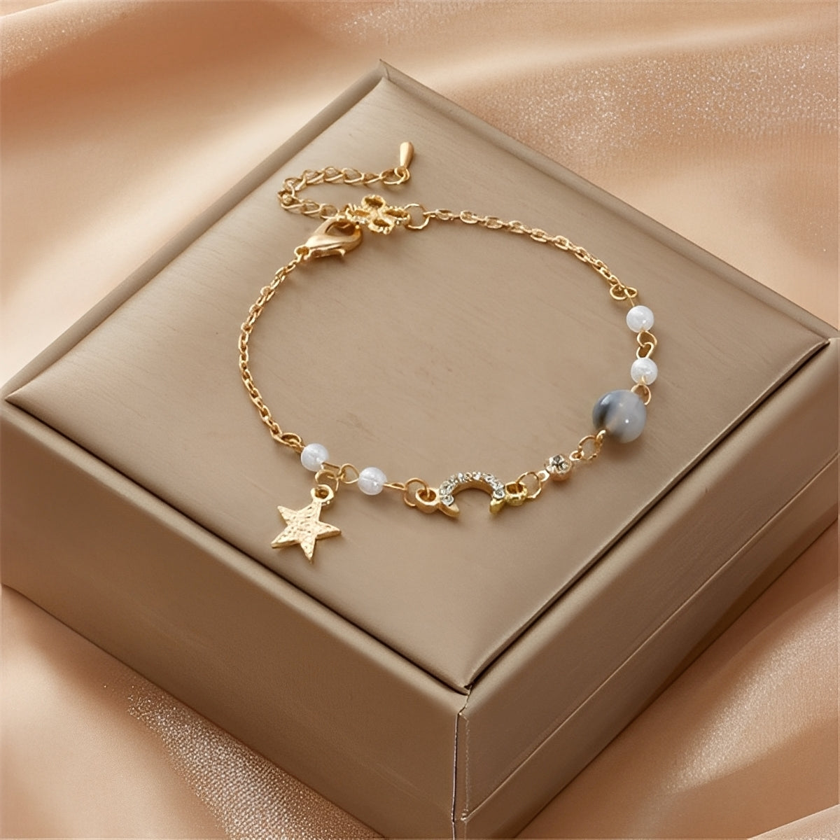 Selina – Pulsera con luna y estrella