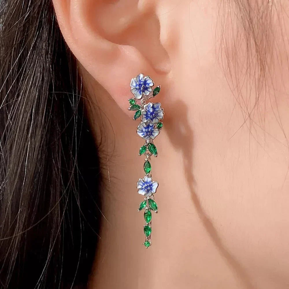 Yara – Pendientes colgantes con flores azules