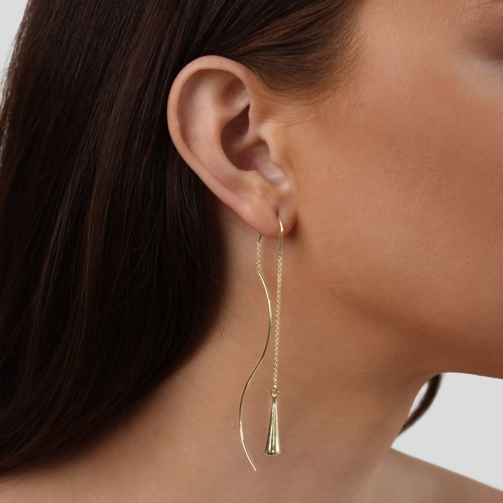 Amaris – Pendientes de gotas doradas con flecos