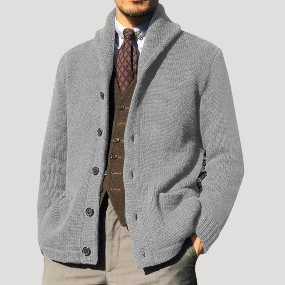 Cardigan de hombre con cuello shawl, cierre de botones y parches en los codos
