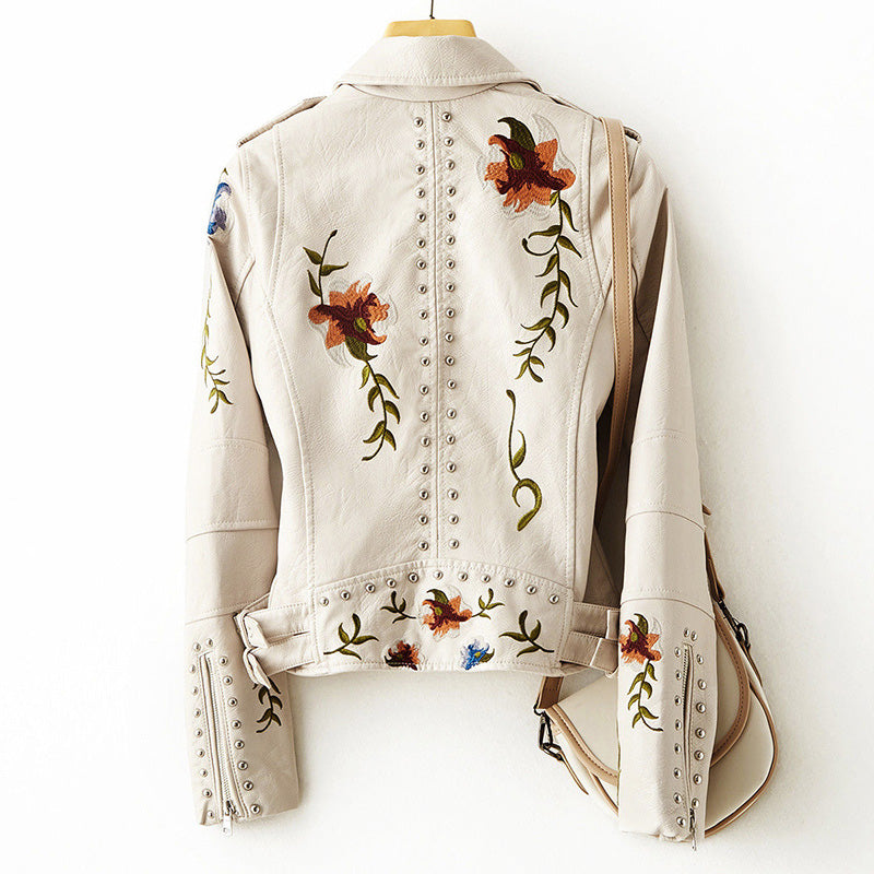 Chaqueta de moto para mujer con bordado floral y tachuelas - corte ajustado