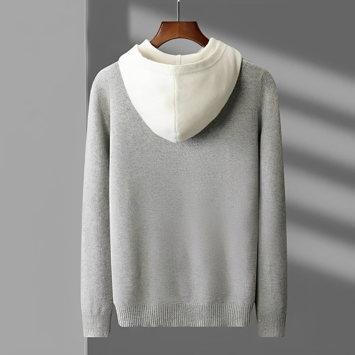 Sudadera con capucha para hombre con botones y cuello contrastado corte regular