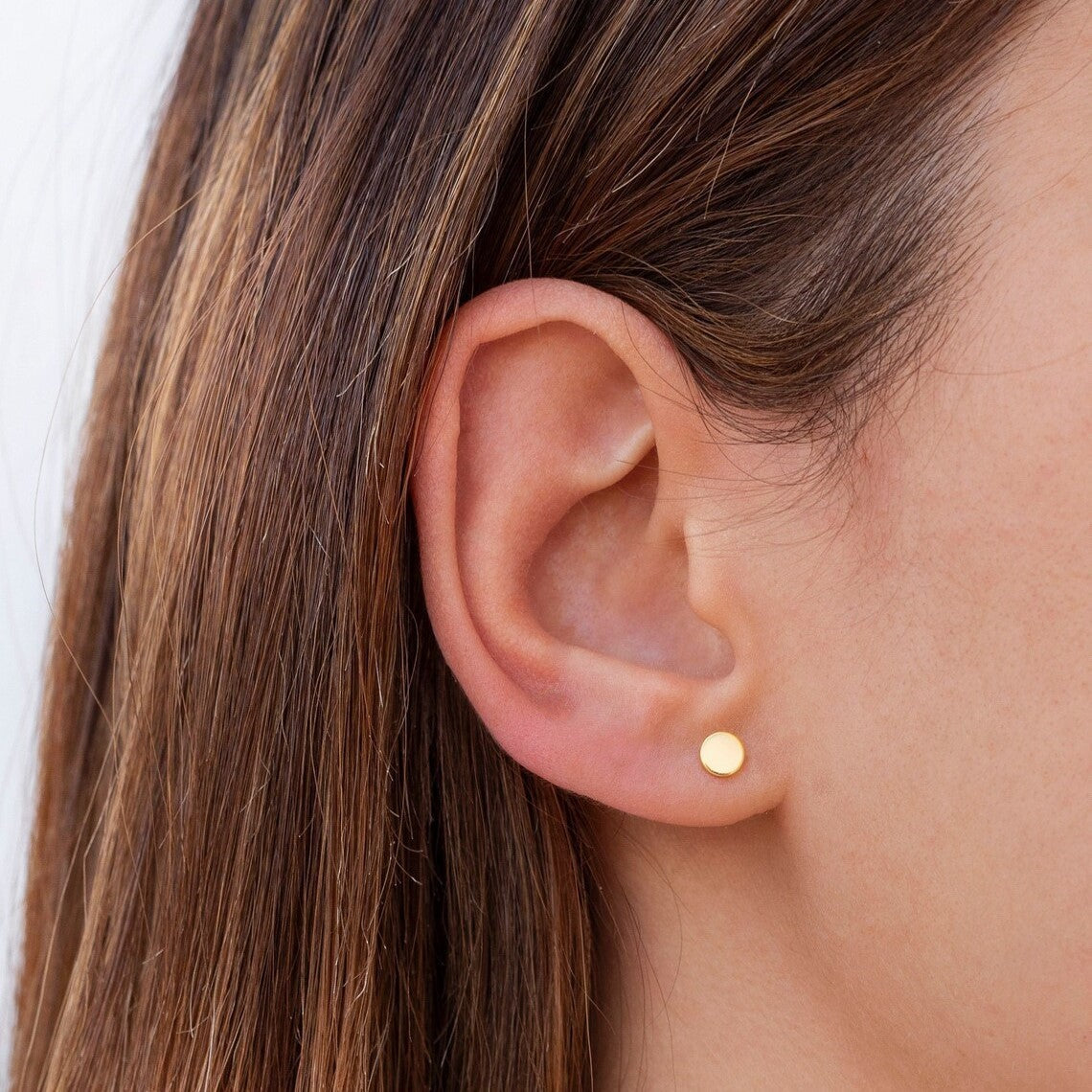 Pequeño Punto Circular - Aretes Minimalistas