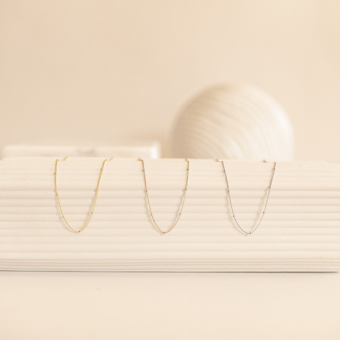 Pulsera Satellite - Pulsera minimalista sutil