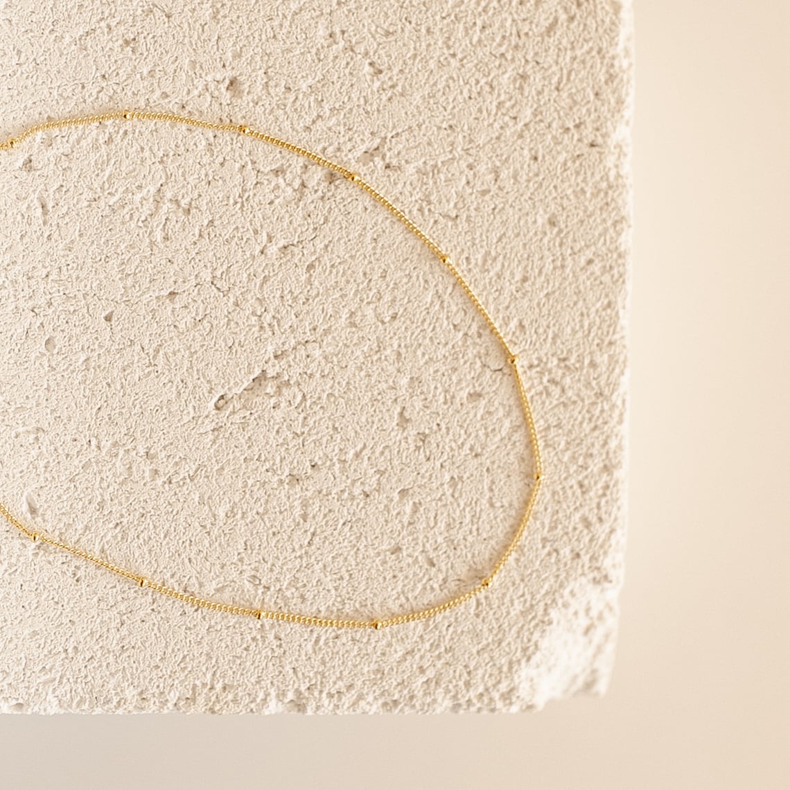 Pulsera Satellite - Pulsera minimalista sutil