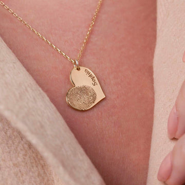 Collar con forma de corazón - Huella dactilar y nombre personalizado
