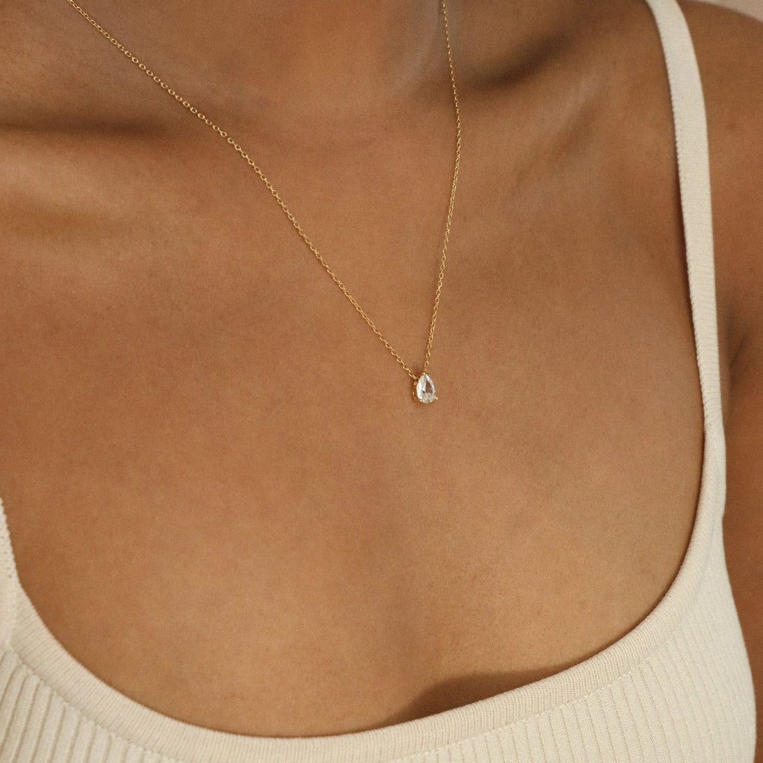 Perla de diamante - Collar de diamante con forma de lágrima
