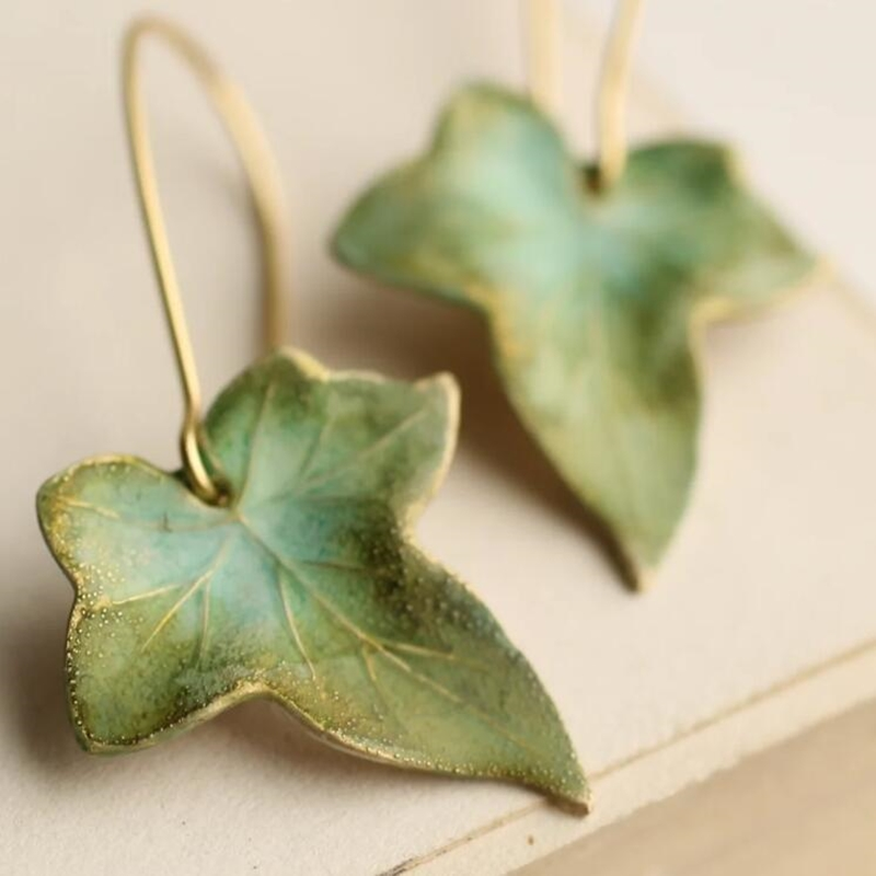 Silva – Pendientes retro con hoja verde