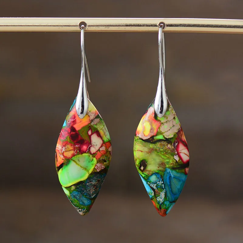 Soraya – Pendientes retro con piedras de colores